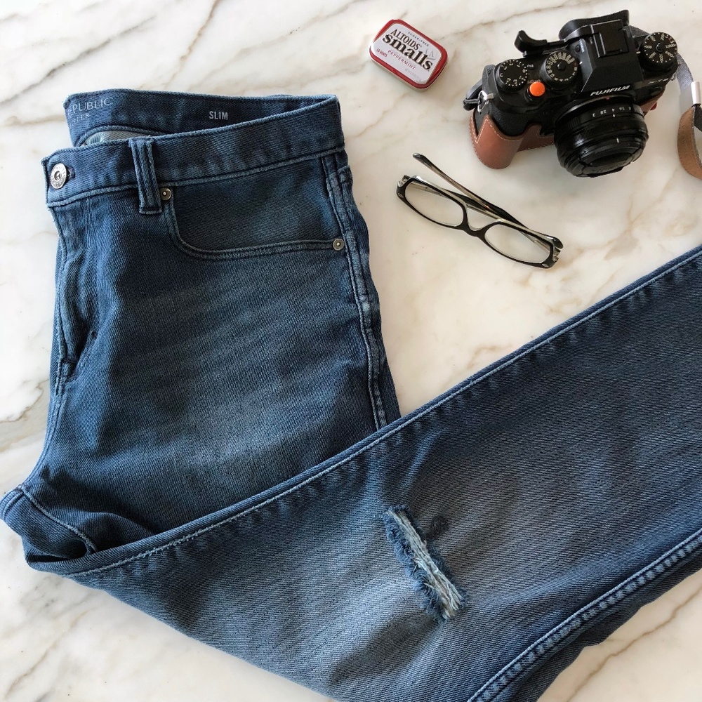 Banana Republic "The Traveler" jeans Slim- 33x32